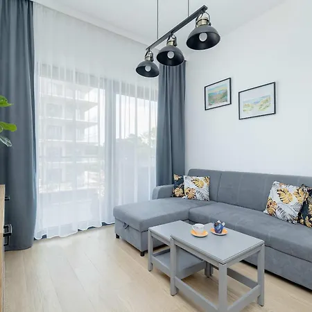 Apartmán Modern Nadmorska In With Parking Near The Sea By Renters