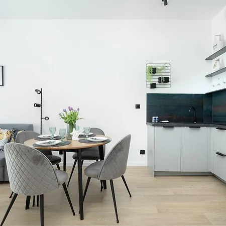 Apartmán Modern Nadmorska In With Parking Near The Sea By Renters